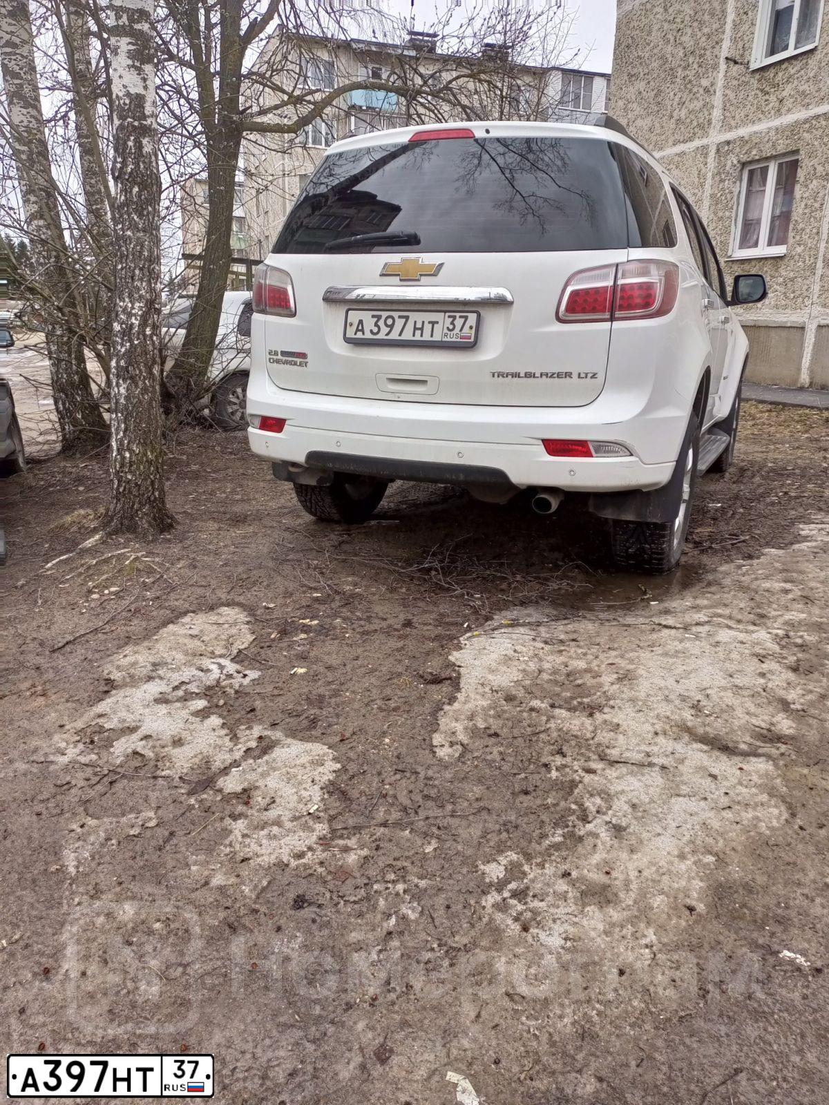 Фото автомобиля CHEVROLET TRAILBLAZER, 2014 — госномер А397НТ37. Цвет: БЕЛЫЙ