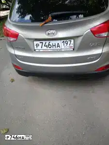 Фото автомобиля HYUNDAI IX35, 2011 — госномер Р746НА197. Цвет: БЕЖЕВЫЙ