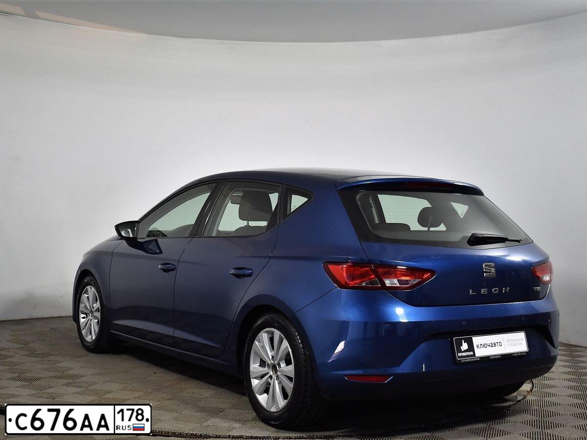 Фото автомобиля SEAT LEON, 2014 — госномер Н221УА198. Цвет: СИНИЙ