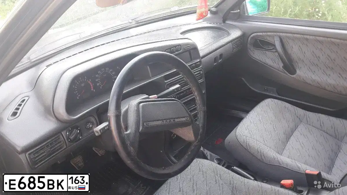 Фото автомобиля LADA 2114 SAMARA, 2006 — госномер Е685ВК163. Цвет: ГРАФИТОВЫЙ МЕТАЛЛИК