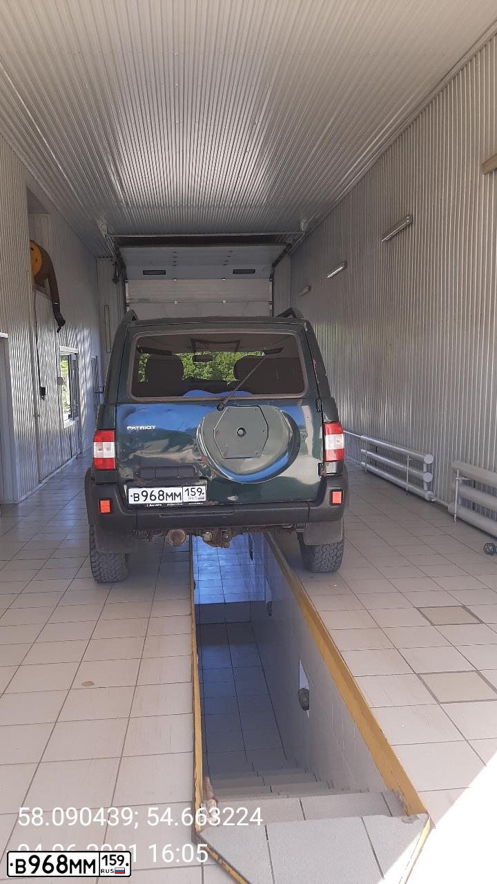 Фото автомобиля UAZ 3163 PATRIOT, 2012 — госномер В968ММ159
