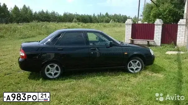 Фото автомобиля LADA 2170 PRIORA, 2010 — госномер Р370ВУ550. Цвет: Сине-Черный