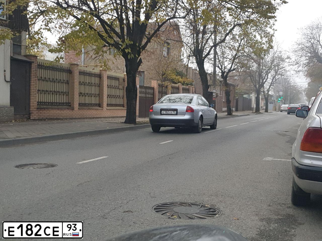 Фото автомобиля AUDI A6, 1998 — госномер Е182СЕ93. Цвет: СЕРЕБРИСТЫЙ