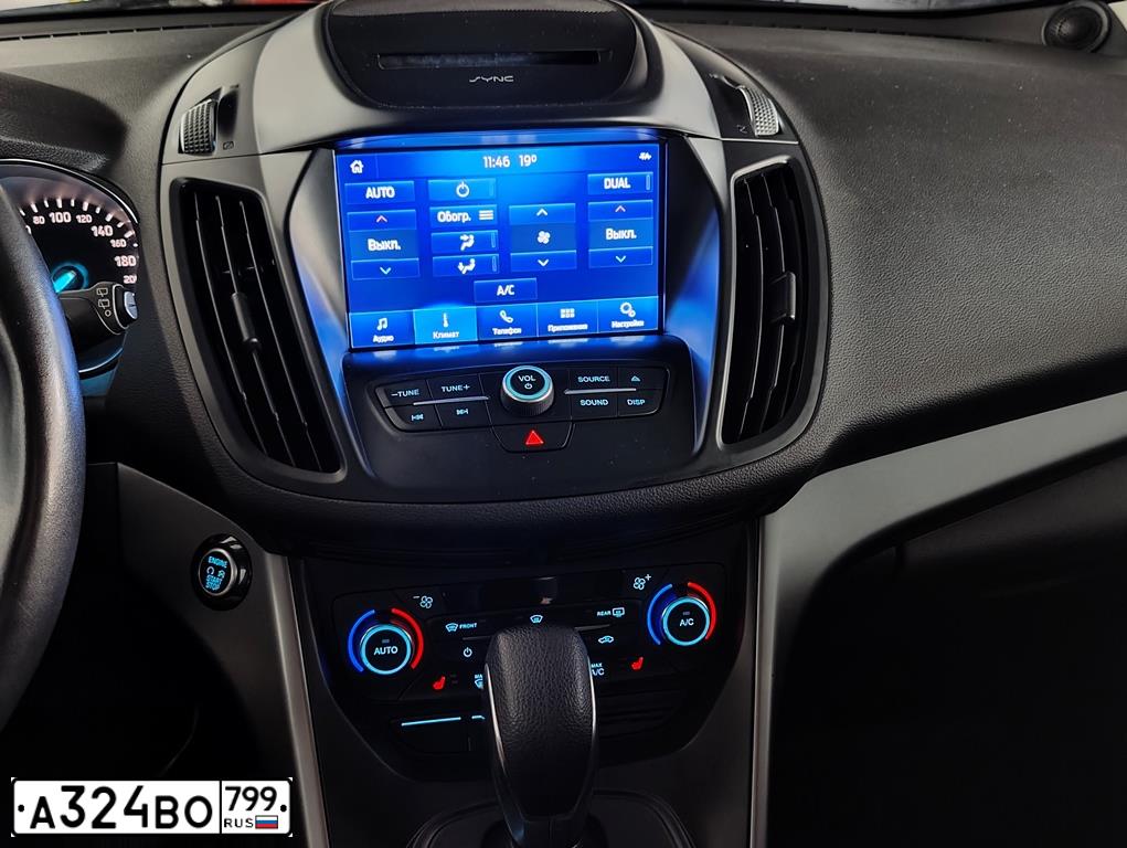 Фото автомобиля FORD KUGA, 2017 — госномер А324ВО799. Цвет: СИНИЙ