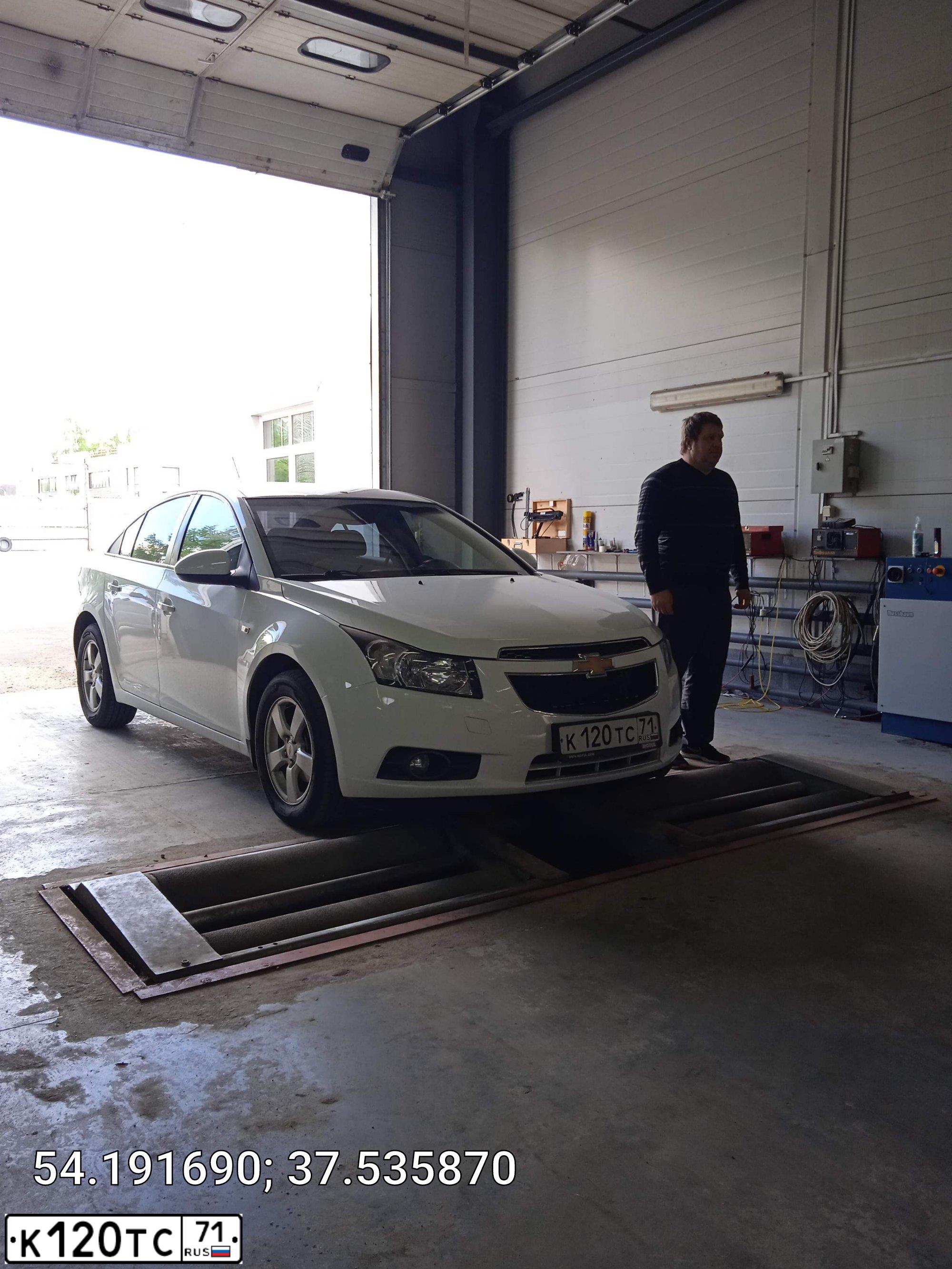 Фото автомобиля CHEVROLET CRUZE, 2011 — госномер У388ОЕ71. Цвет: Белый