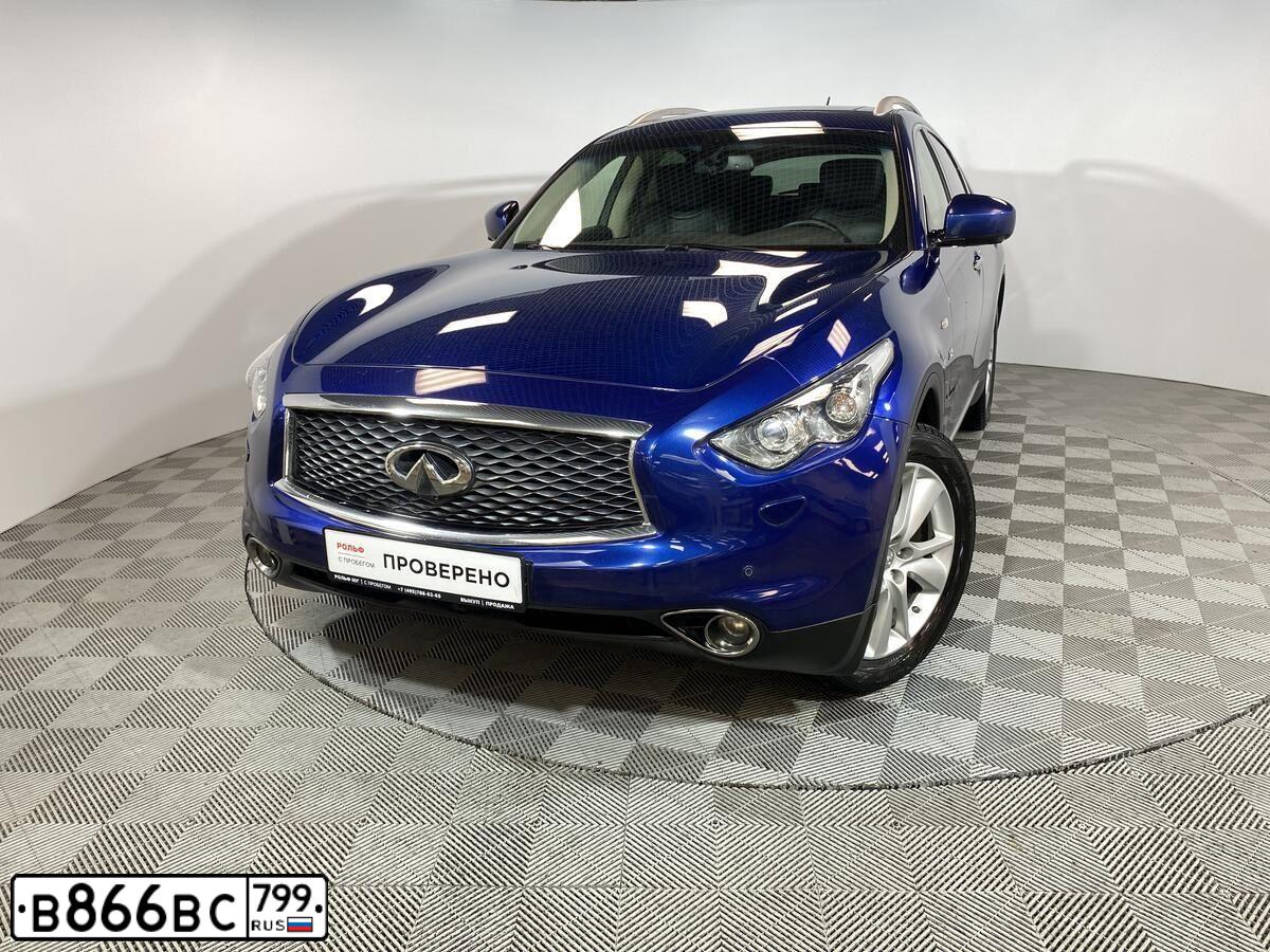 Фото автомобиля ИНФИНИТИ QX70, 2017 — госномер В866ВС799. Цвет: синий