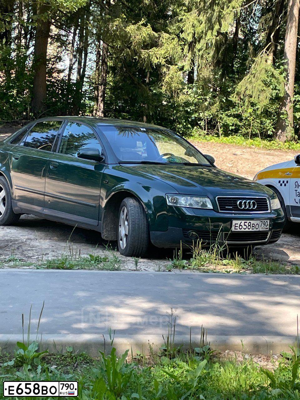 Фото автомобиля AUDI A4, 2002 — госномер Е658ВО790. Цвет: ЗЕЛЕНЫЙ