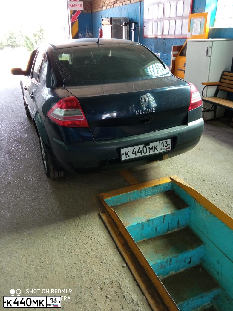 Фото автомобиля RENAULT MEGANE, 2008 — госномер К440МК13. Цвет: ТЕМНО-СИНИЙ