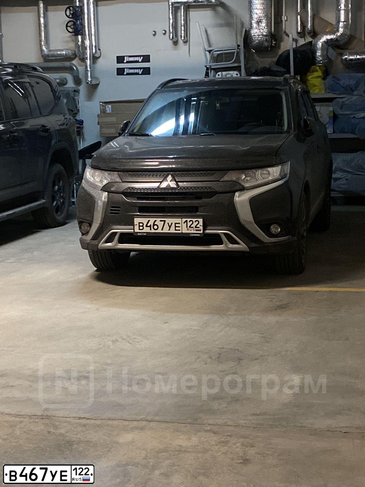 Фото автомобиля MITSUBISHI OUTLANDER, 2021 — госномер В467УЕ122. Цвет: ЧЕРНЫЙ