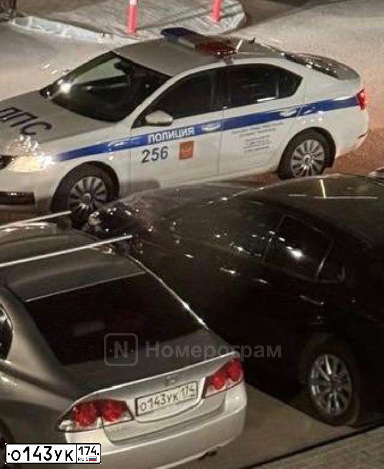 Фото автомобиля HONDA CIVIC, 2007 — госномер С747ВС74. Цвет: СЕРЕБРИСТЫЙ