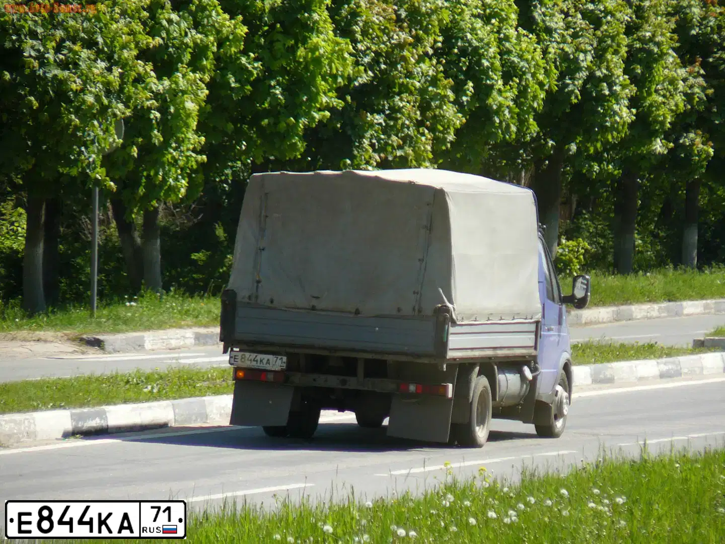 Фото автомобиля GAZ 3302 GAZEL, 2006 — госномер М063ВМ67. Цвет: ЮНИОР