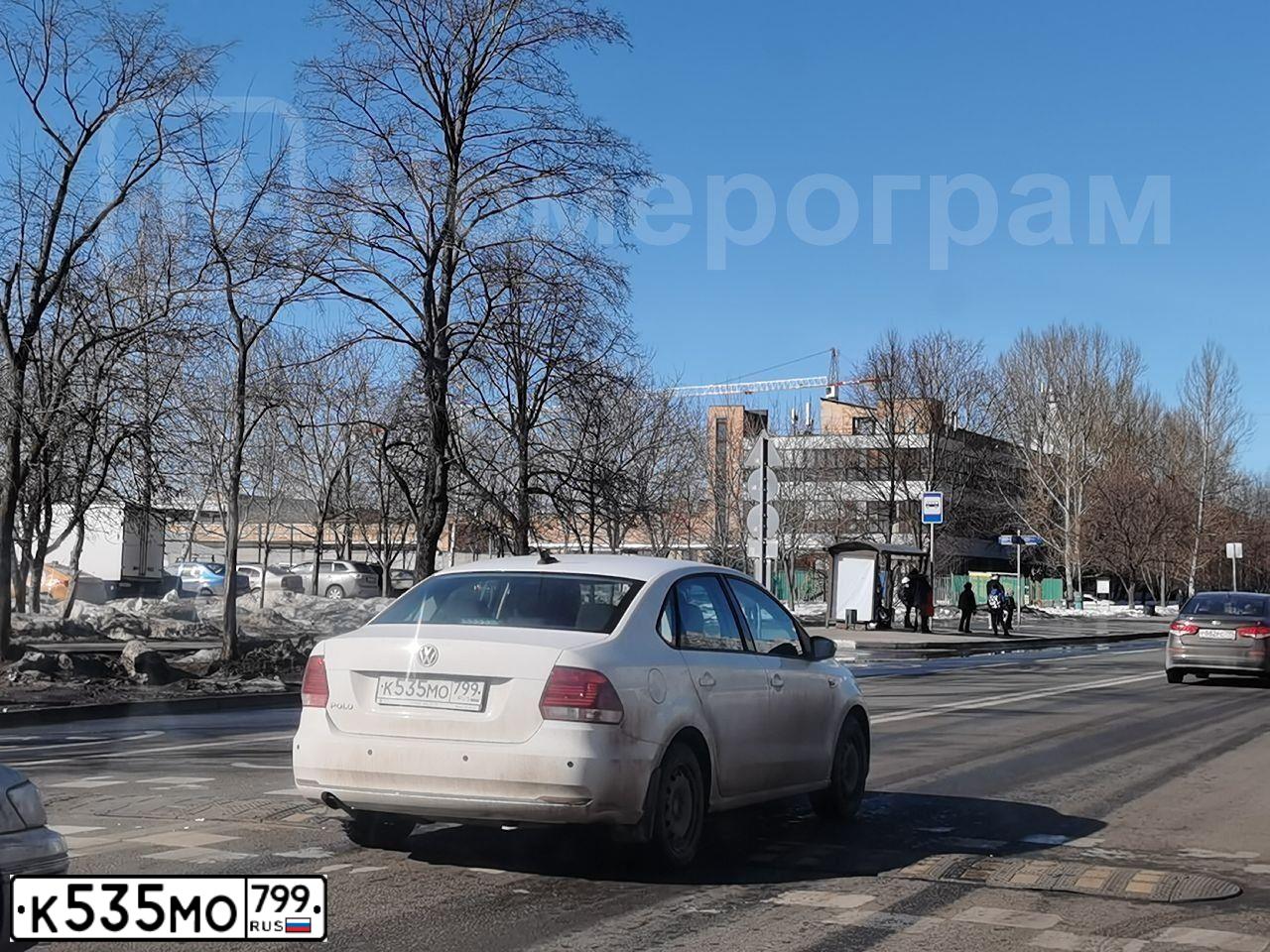 Фото автомобиля VOLKSWAGEN POLO, 2018 — госномер В532АМ181. Цвет: Белый