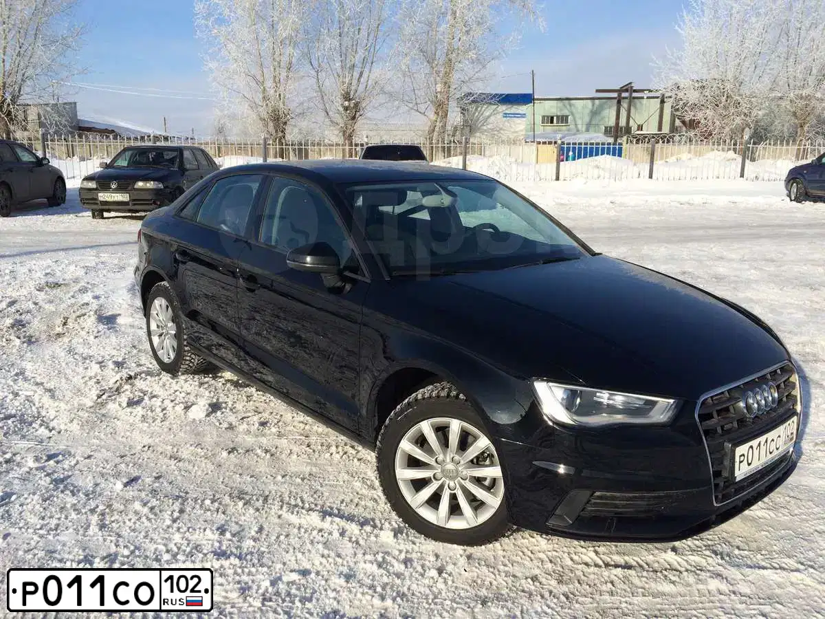 Фото автомобиля KIA RIO, 2014 — госномер Р011СО102. Цвет: Красный