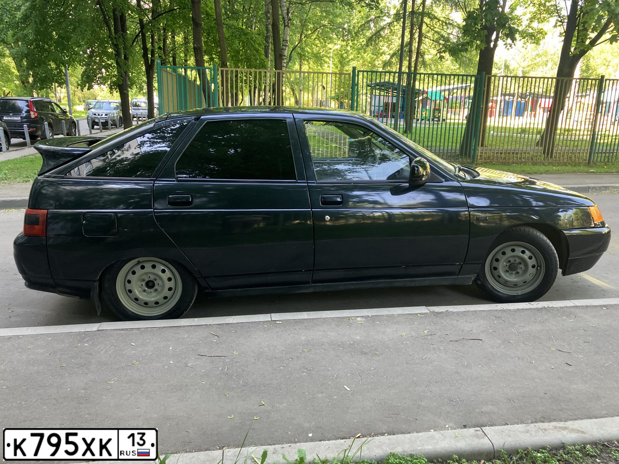 Фото автомобиля LADA 2112 LADA, 2004 — госномер А580СВ797. Цвет: ГРАФИТОВЫЙ МЕТАЛЛИК