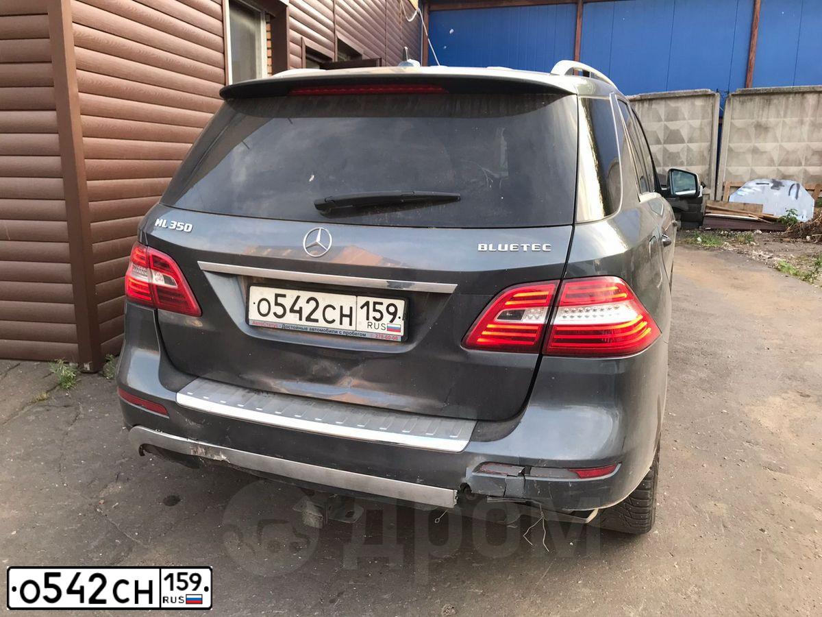 Фото автомобиля MERCEDES M-KLASSE, 2012 — госномер О542СН159. Цвет: СЕРЫЙ