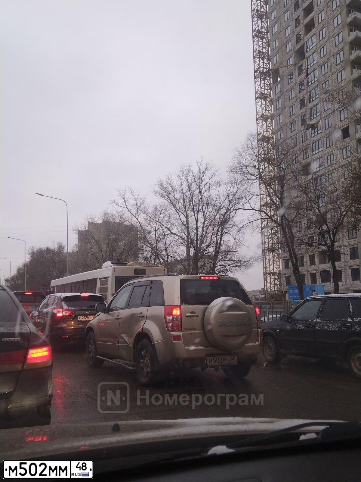Фото автомобиля SUZUKI /GRAND/ VITARA, 2006 — госномер М502ММ48. Цвет: БЕЖЕВЫЙ