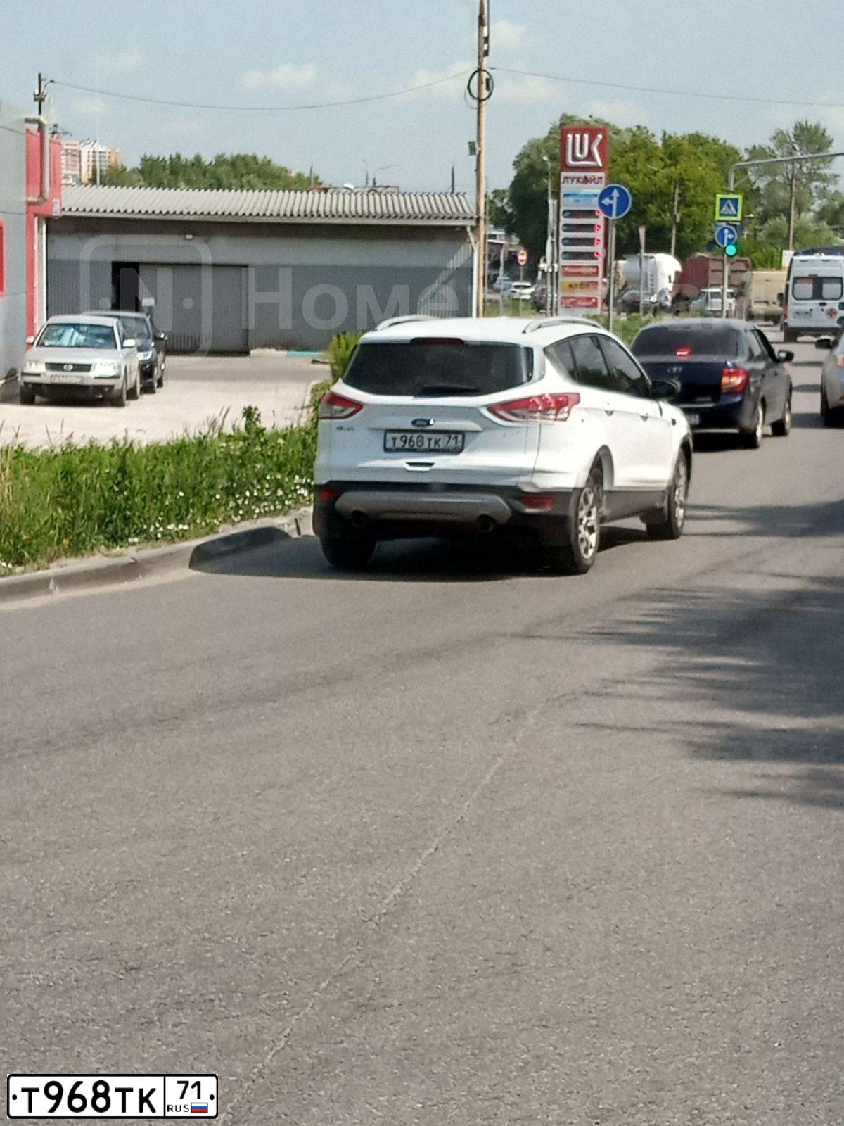 Фото автомобиля FORD KUGA, 2013 — госномер Т968ТК71. Цвет: Белый