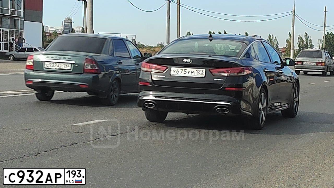 Фото автомобиля LADA 2170 PRIORA, 2009 — госномер С932АР193. Цвет: Серо-сине-зеленый