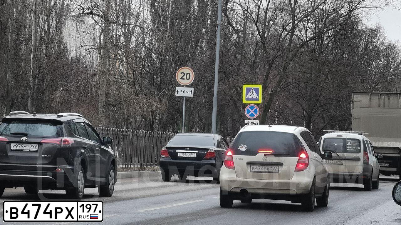 Фото автомобиля MERCEDES A-KLASSE, 2011 — госномер В474РХ197. Цвет: БЕЛЫЙ