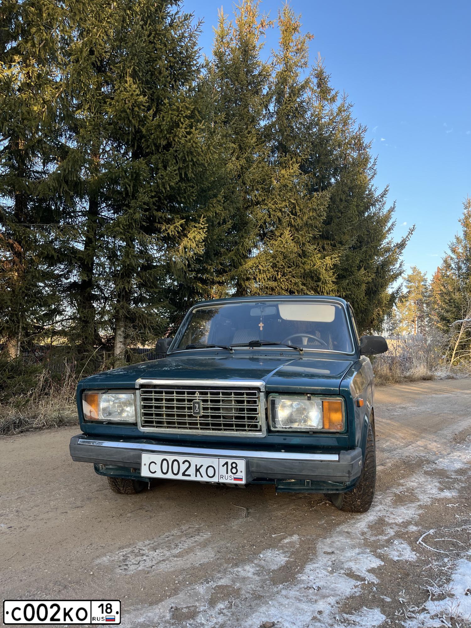 Фото автомобиля LADA 2190 GRANTA, 2019 — госномер С002КО18. Цвет: Белый