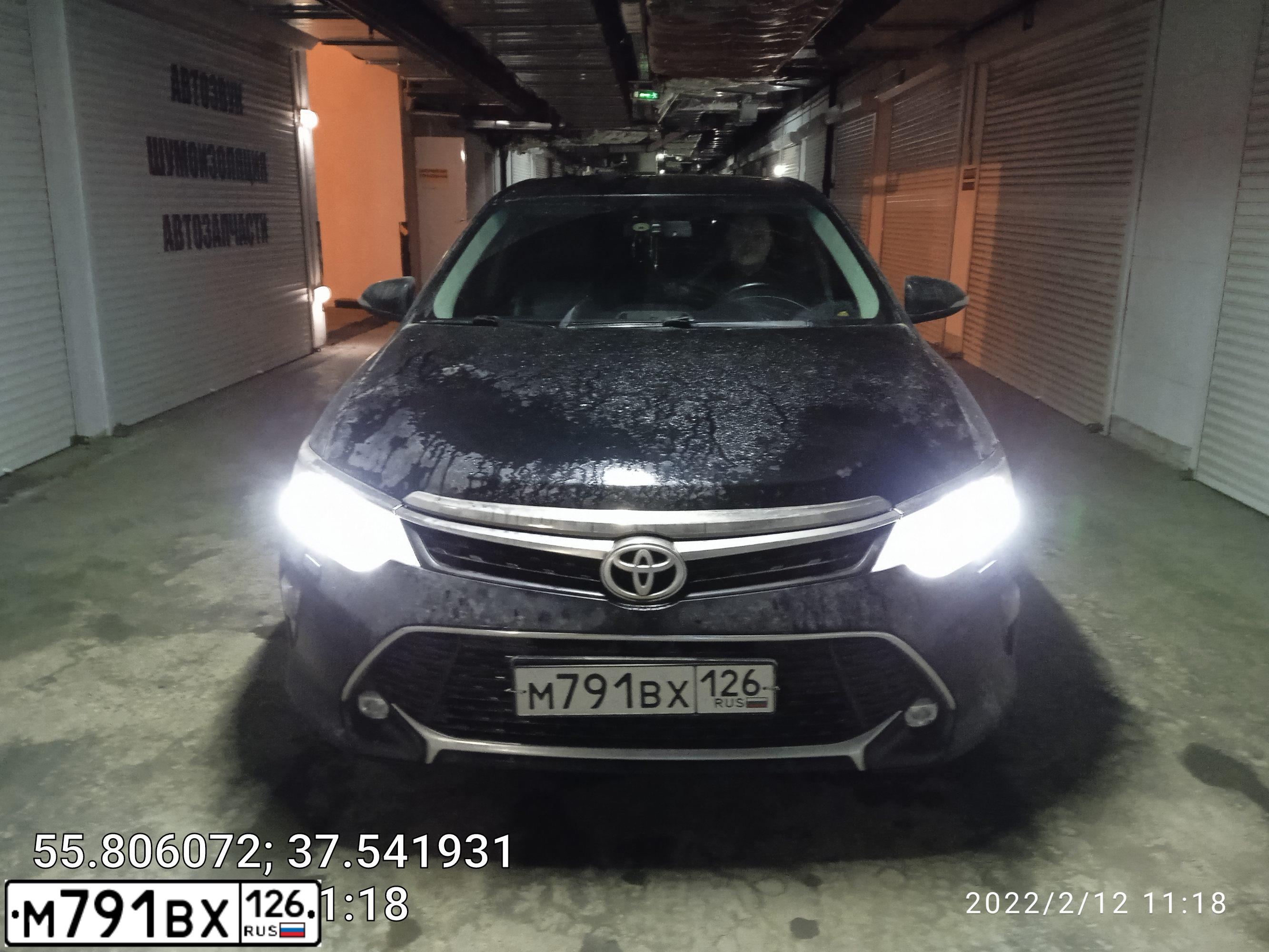 Фото автомобиля TOYOTA CAMRY, 2017 — госномер Х152ЕМ62. Цвет: ЧЕРНЫЙ МЕТАЛЛИК