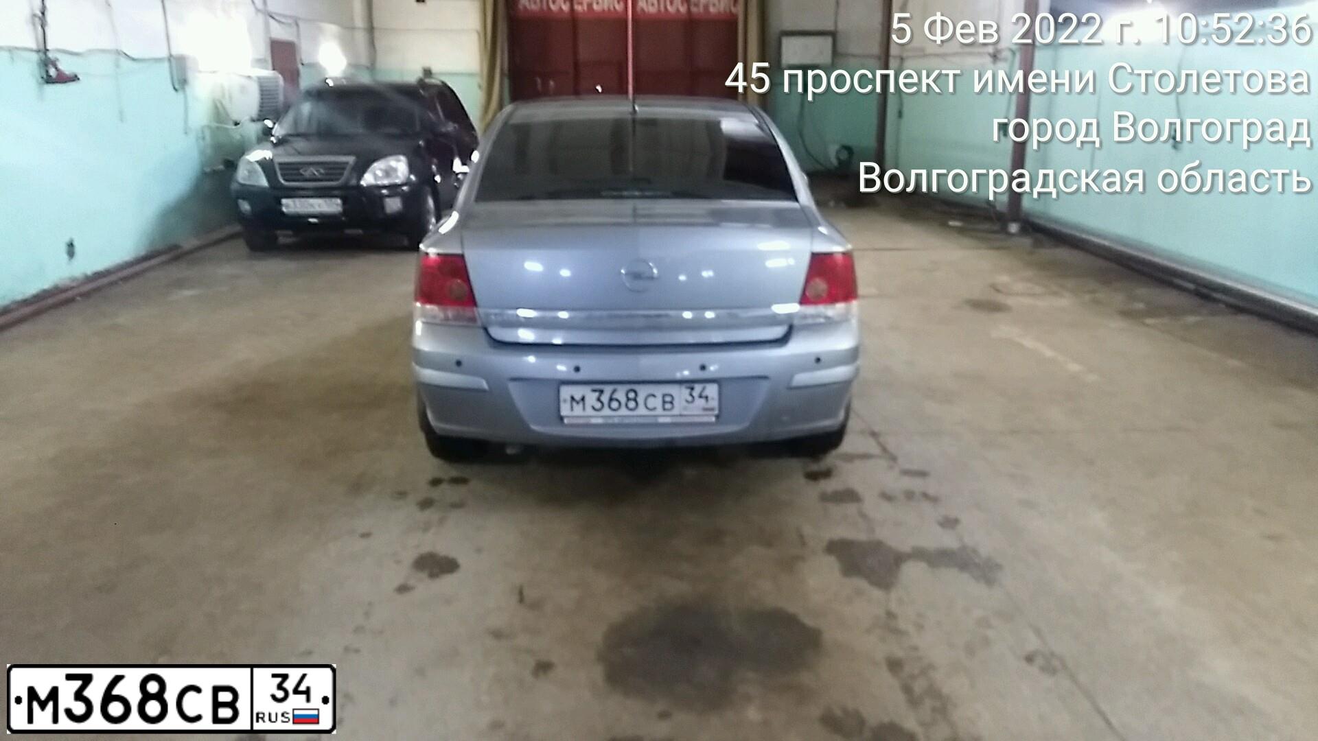 Фото автомобиля OPEL ASTRA, 2008 — госномер М368СВ34. Цвет: СЕРЫЙ