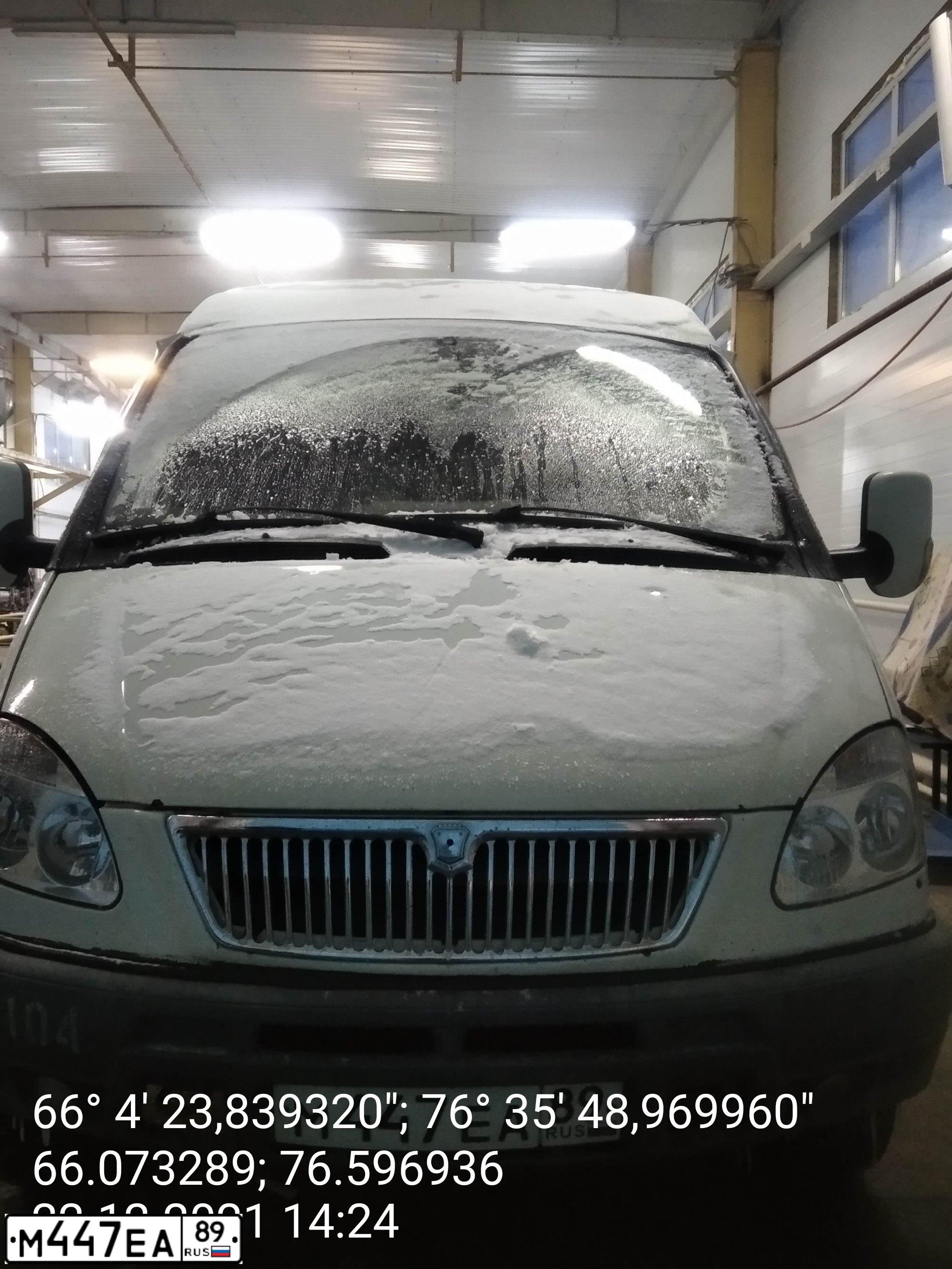 Фото автомобиля GAZ 2752 SOBOL, 2007 — госномер М447ЕА89. Цвет: БЕЛЫЙ