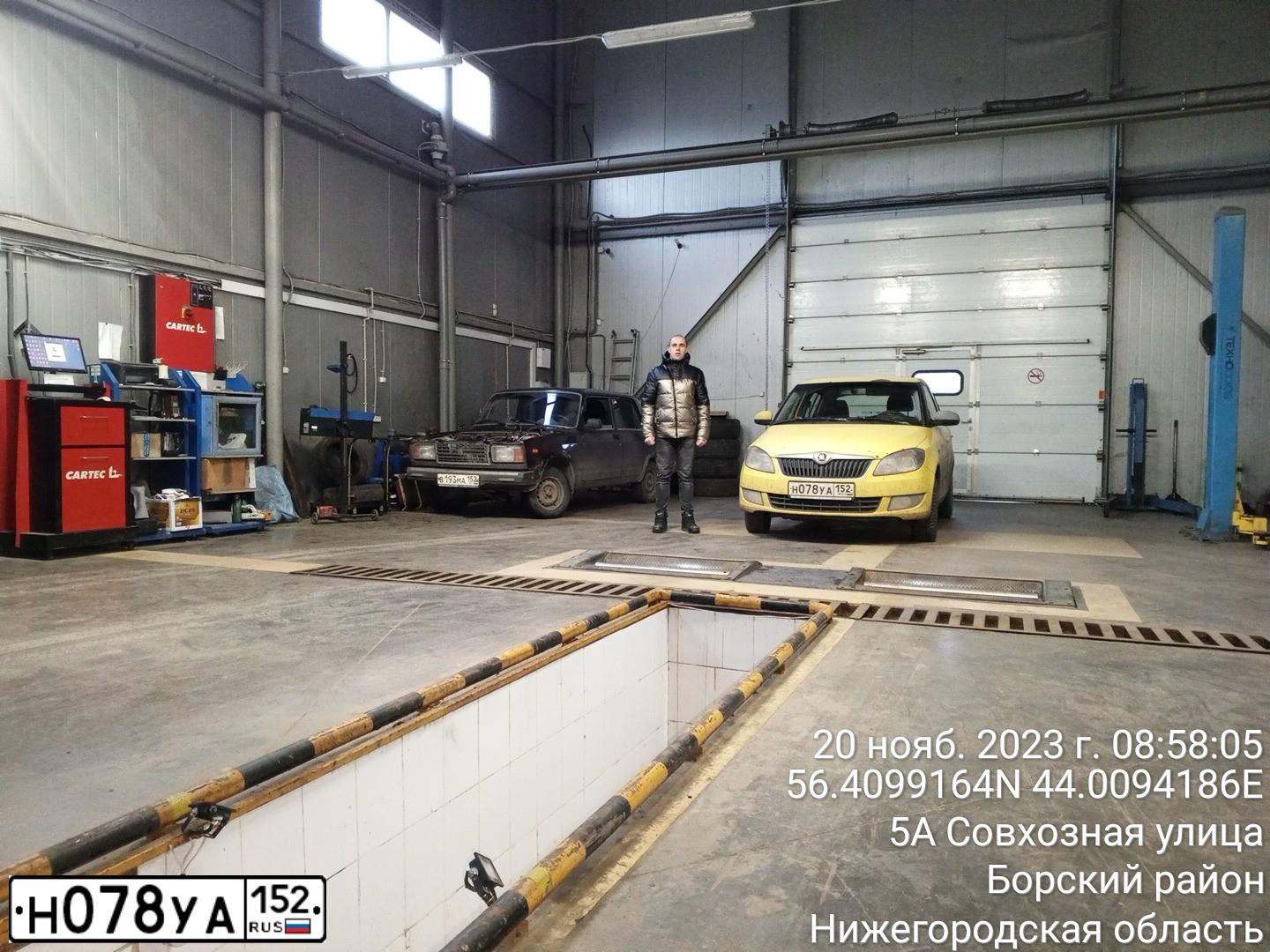 Фото автомобиля SKODA FABIA, 2013 — госномер М195ХС152. Цвет: ЖЁЛТЫЙ