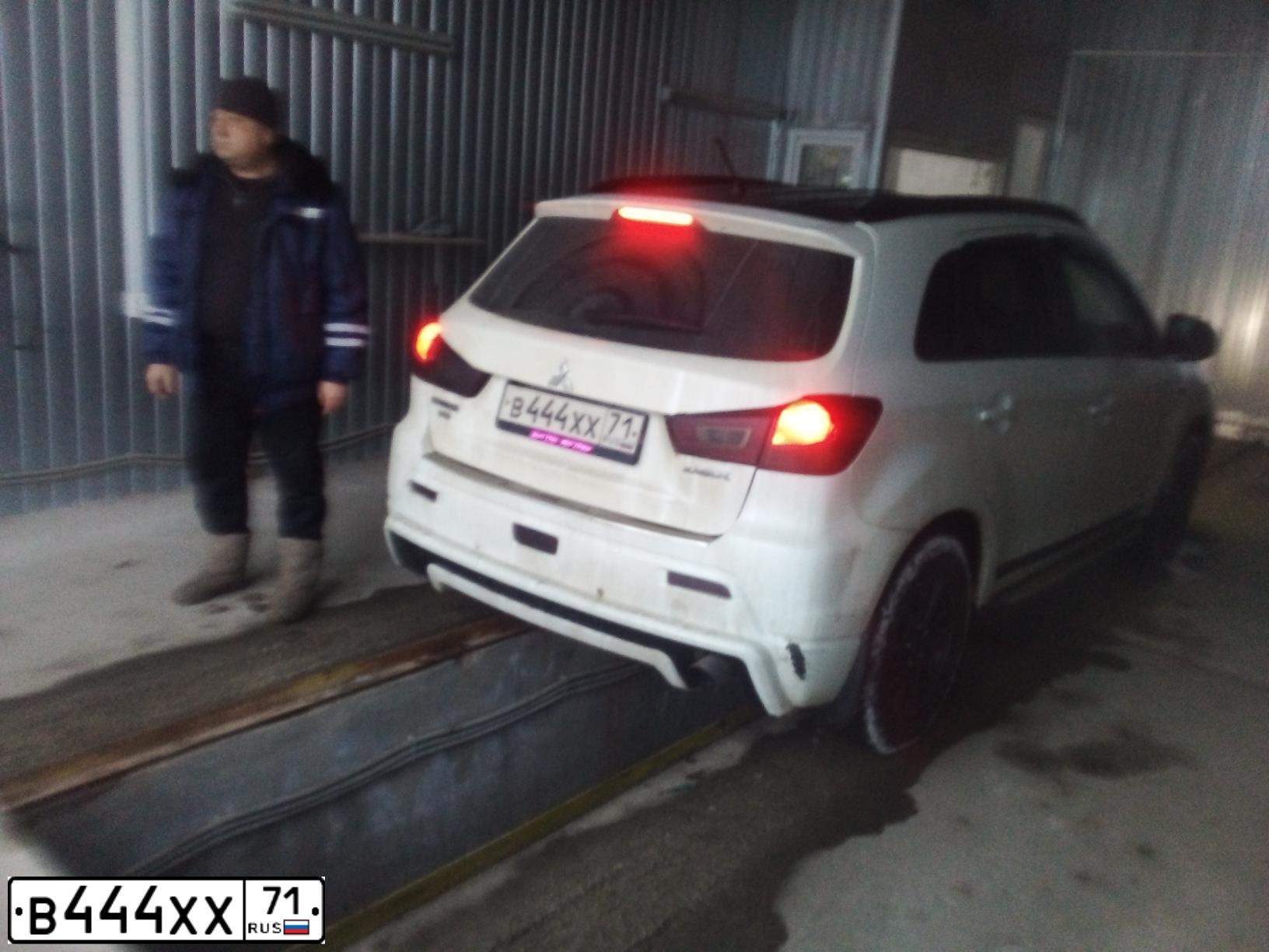 Фото автомобиля KIA CEE'D, 2008 — госномер Н566ВХ71. Цвет: ЧЕРНЫЙ ПЕРЛАМУТР