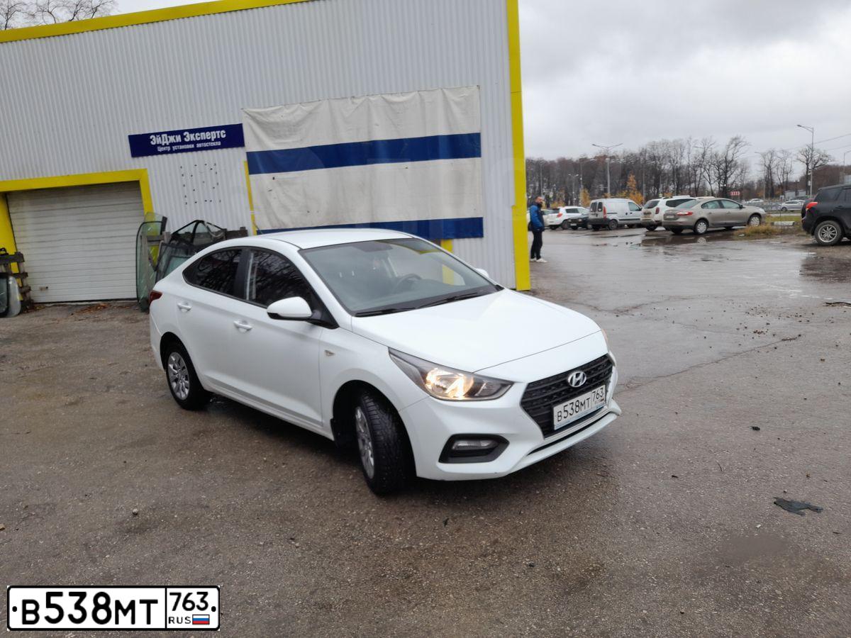 Фото автомобиля HYUNDAI SOLARIS, 2020 — госномер Х488ЕК763. Цвет: Белый