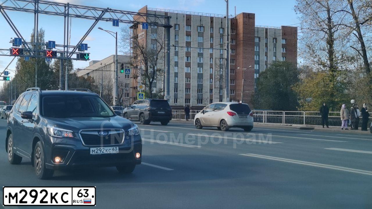 Фото автомобиля SUBARU IMPREZA, 2012 — госномер М292КС63. Цвет: ЧЕРНЫЙ