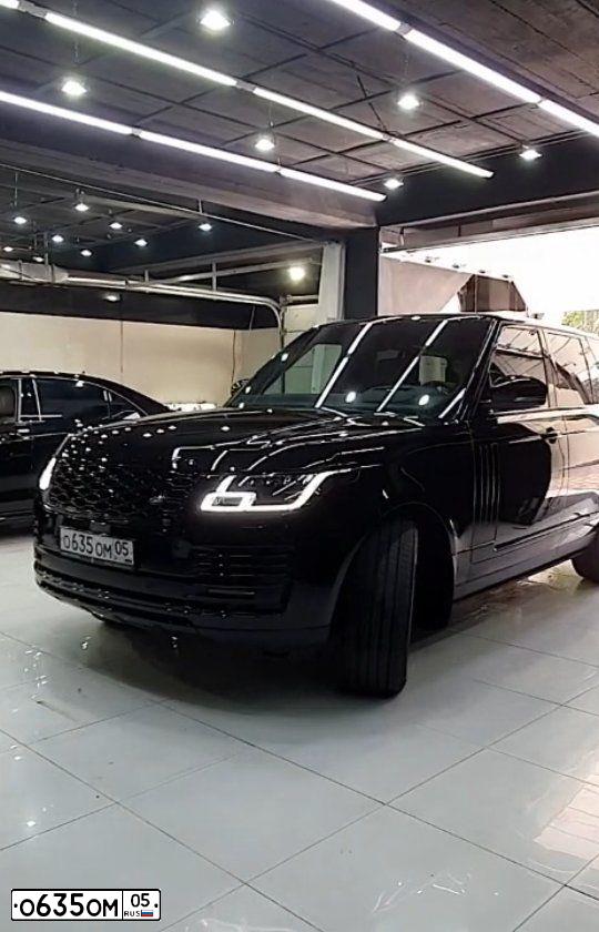 Фото автомобиля LANDROVER RANGE ROVER, 2018 — госномер У429ОВ05. Цвет: ЧЕРНЫЙ