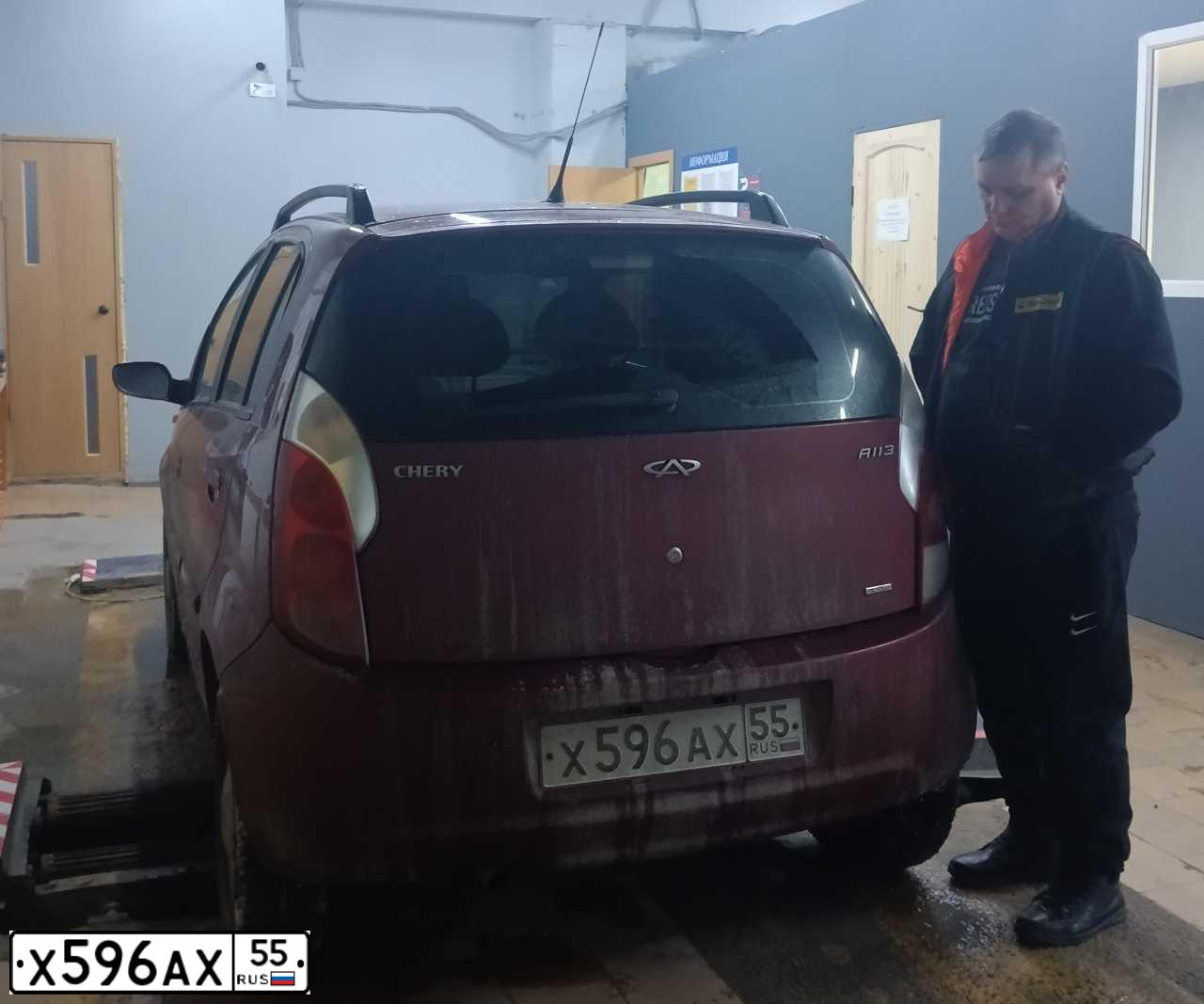 Фото автомобиля CHERY KIMO /A1/, 2008 — госномер Х145ЕВ161. Цвет: ТЕМНО-КРАСНЫЙ
