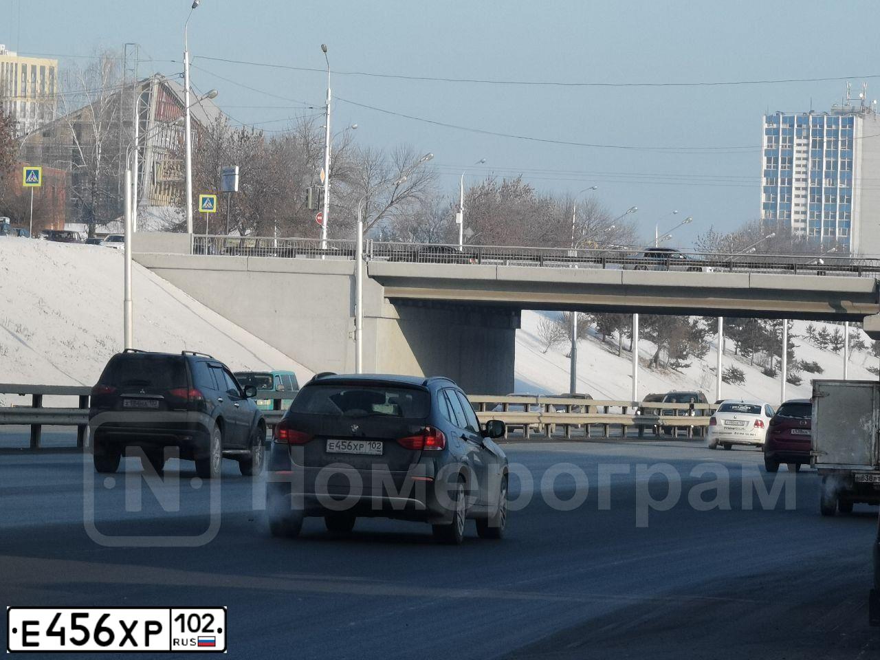 Фото автомобиля OPEL CORSA, 2008 — госномер Х758ТА56. Цвет: Красный