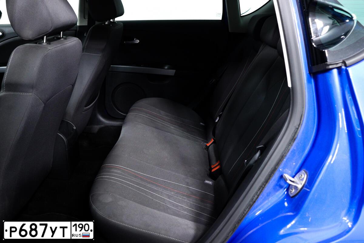 Фото автомобиля SEAT LEON, 2012 — госномер У123МС71