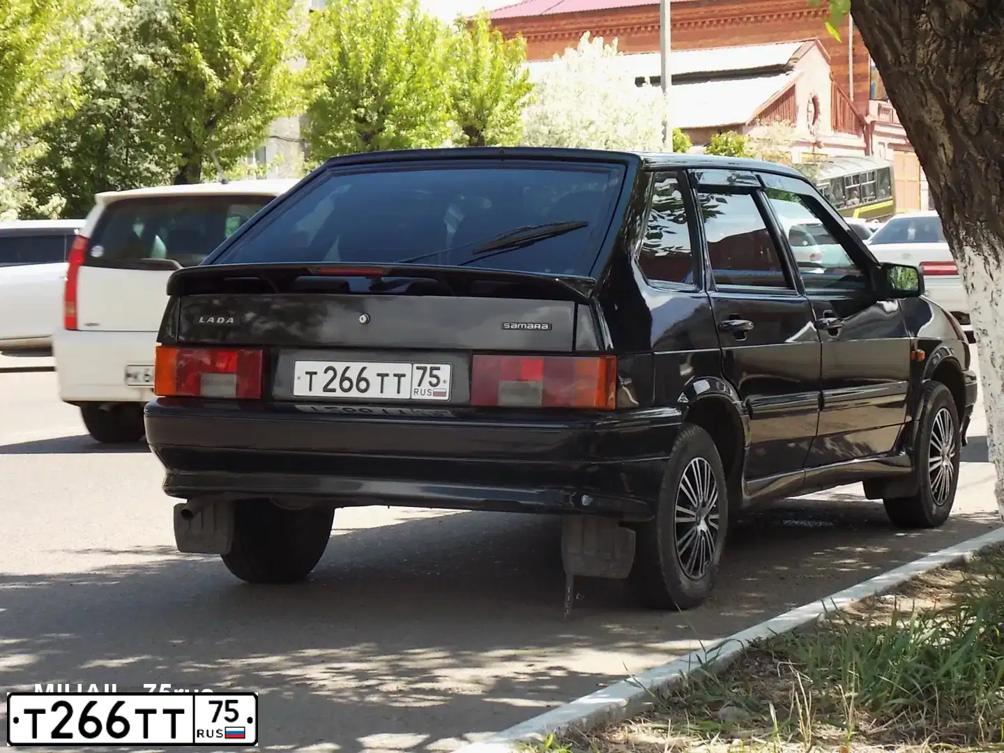 Фото автомобиля LADA 2114 SAMARA, 2010 — госномер Т266ТТ75. Цвет: СИНЕ-ЧЕРНЫЙ
