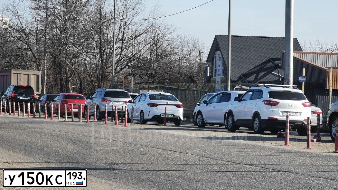 Фото автомобиля NISSAN PATHFINDER, 2011 — госномер С636УА193. Цвет: Белый