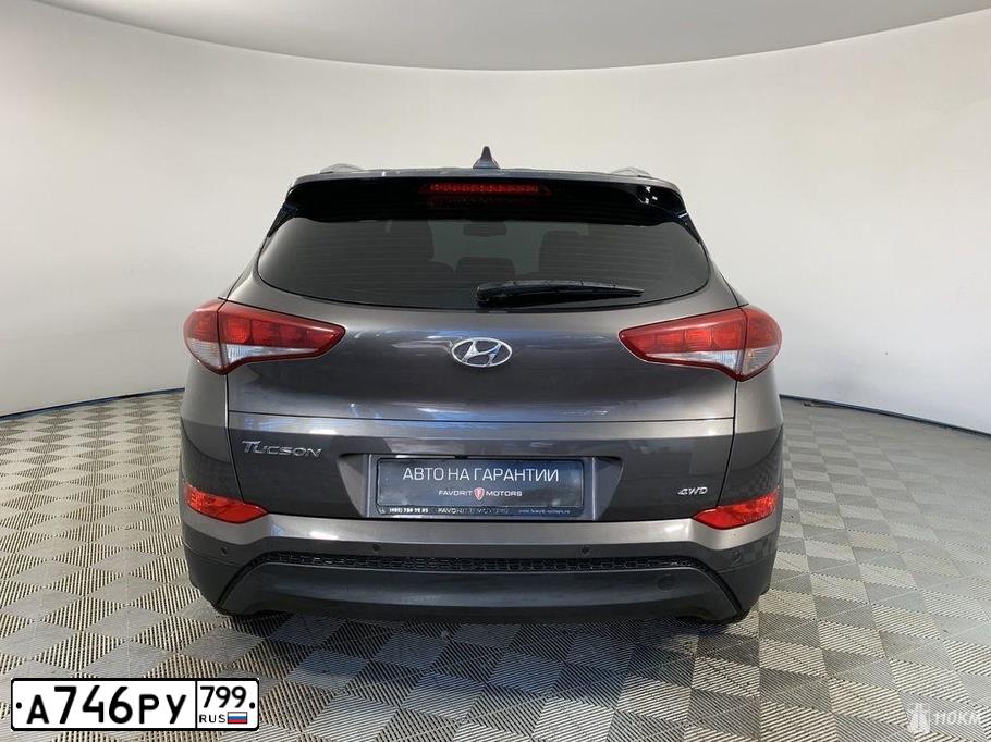 Фото автомобиля HYUNDAI TUCSON, 2018 — госномер У661ТМ790. Цвет: Коричневый