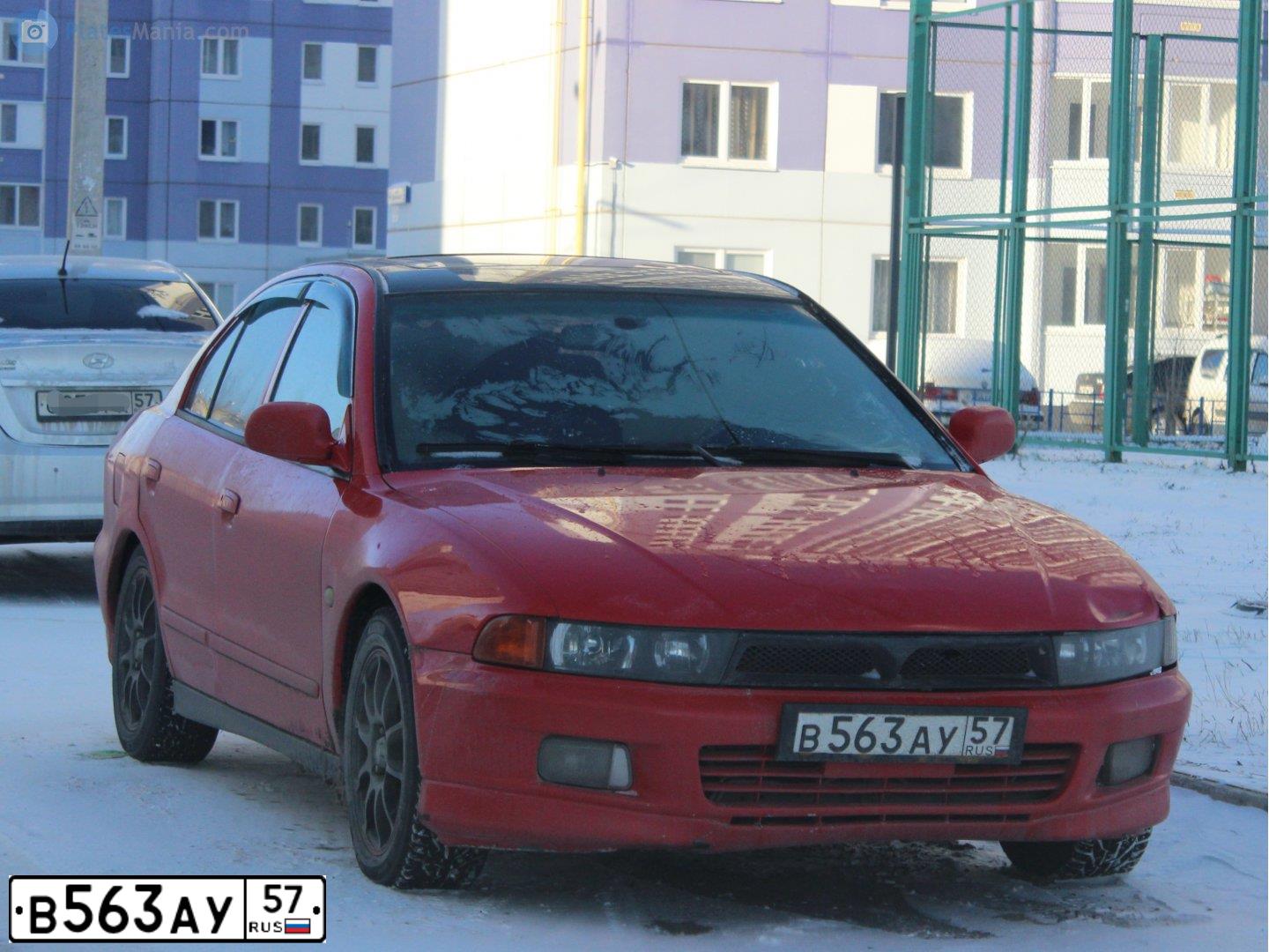 Фото автомобиля MITSUBISHI GALANT, 1998 — госномер В563АУ57. Цвет: Красный