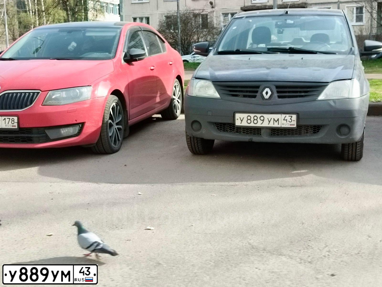 Фото автомобиля RENAULT LOGAN, 2007 — госномер У889УМ43. Цвет: ТЕМНО-СЕРЫЙ