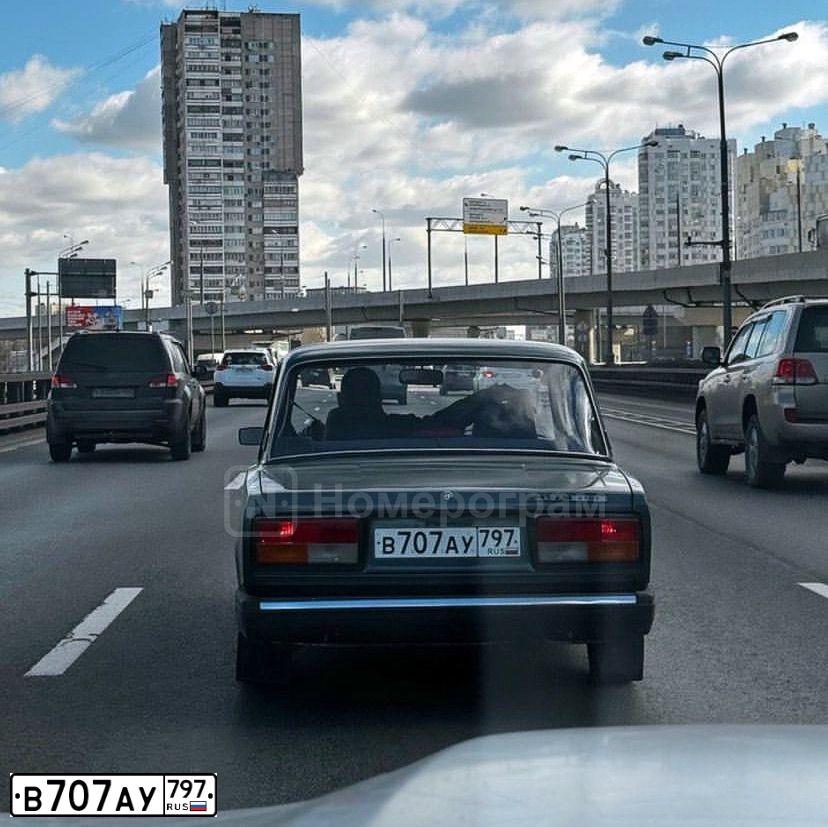 Фото автомобиля FORD FOCUS, 2007 — госномер С434АТ977. Цвет: СЕРЕБРИСТЫЙ