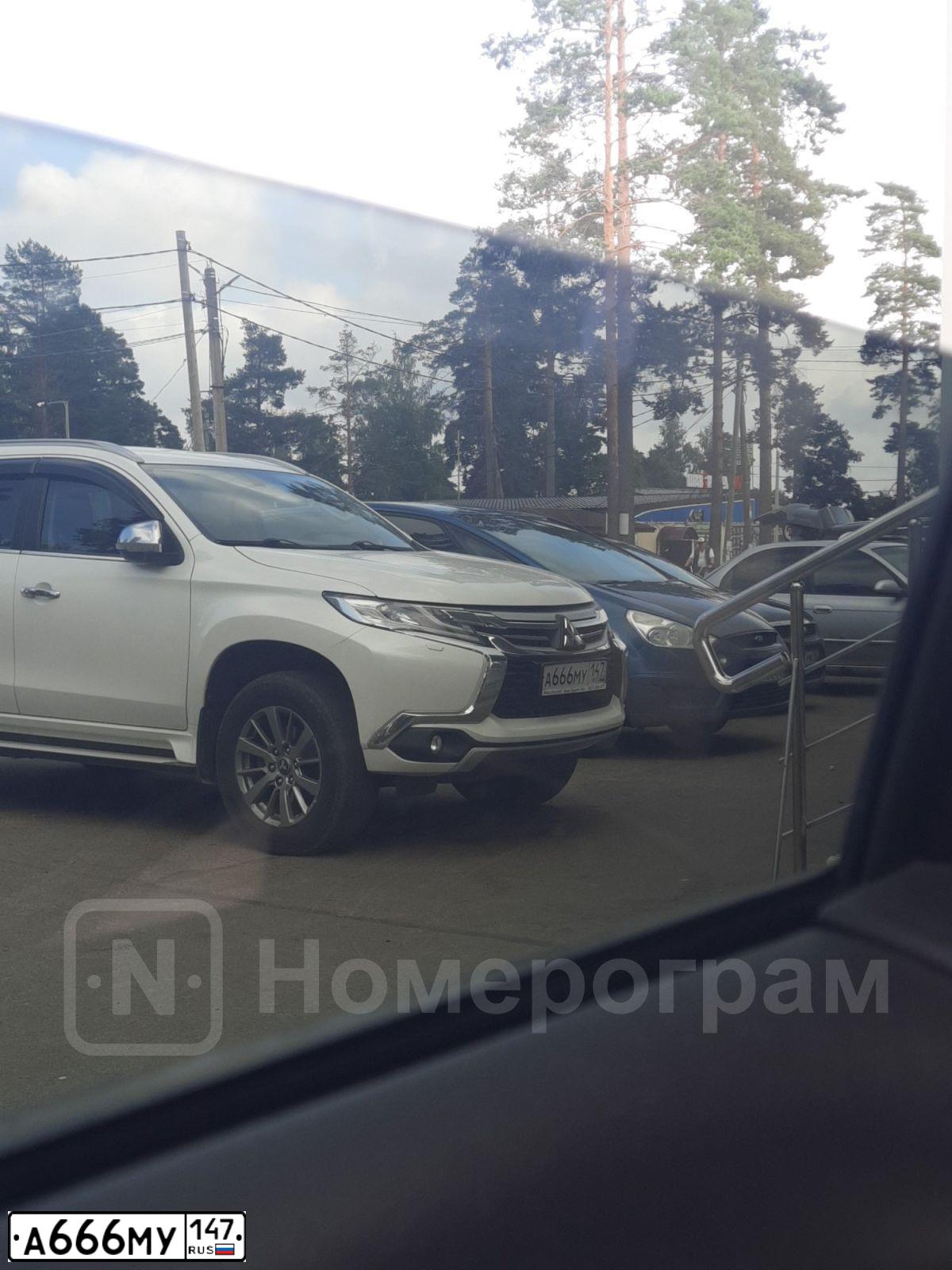 Фото автомобиля MITSUBISHI PAJERO SPORT, 2019 — госномер А666МУ147. Цвет: Белый
