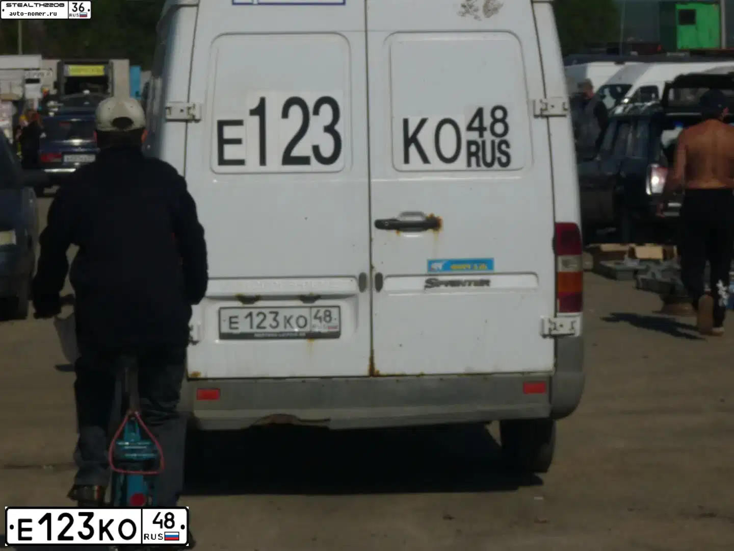 Фото автомобиля MERCEDES SPRINTER, 1995 — госномер Р922ЕУ70. Цвет: Белый