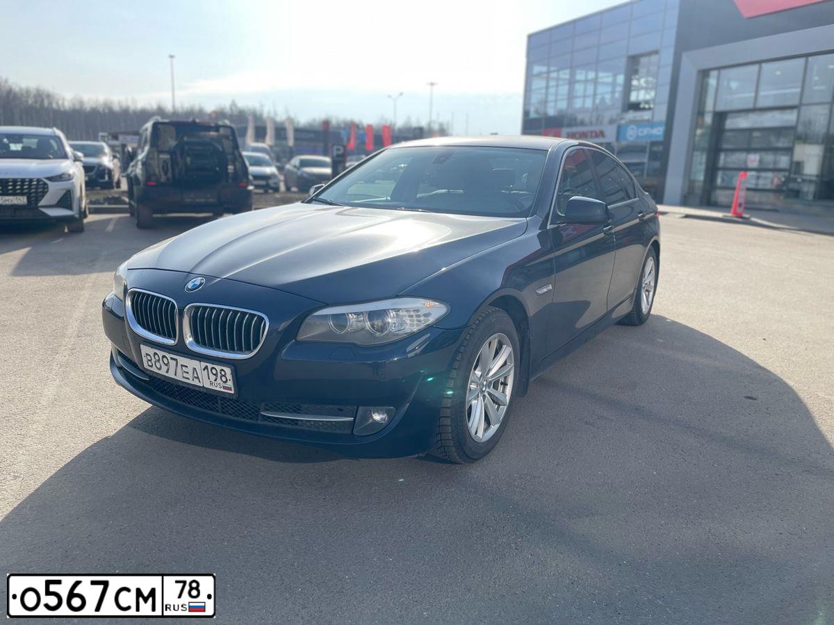 Фото автомобиля SKODA SUPERB, 2012 — госномер Х708МЕ178. Цвет: БЕЛЫЙ