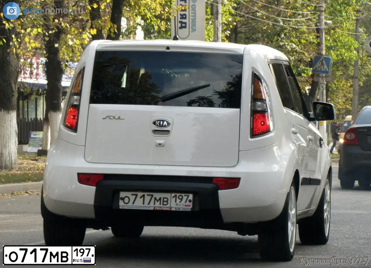 Фото автомобиля KIA SOUL, 2011 — госномер О717МВ197. Цвет: Белый