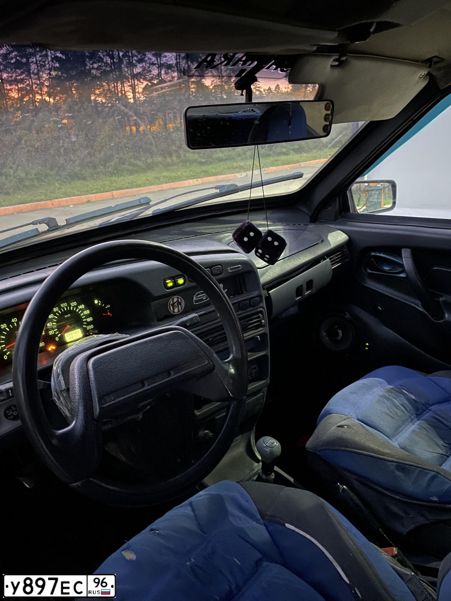 Фото автомобиля LADA 2114 SAMARA, 2004 — госномер У897ЕС96. Цвет: Сине-зеленый