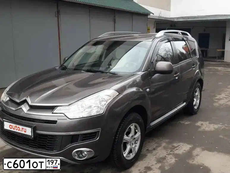 Фото автомобиля CITROEN C-CROSSER, 2011 — госномер С601ОТ197. Цвет: Коричневый