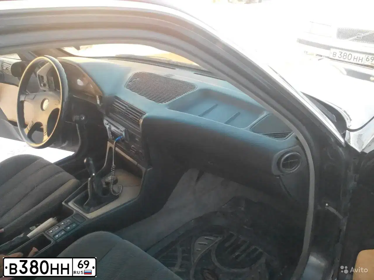 Фото автомобиля VOLVO 460, 1994 — госномер В380НН69. Цвет: Белый
