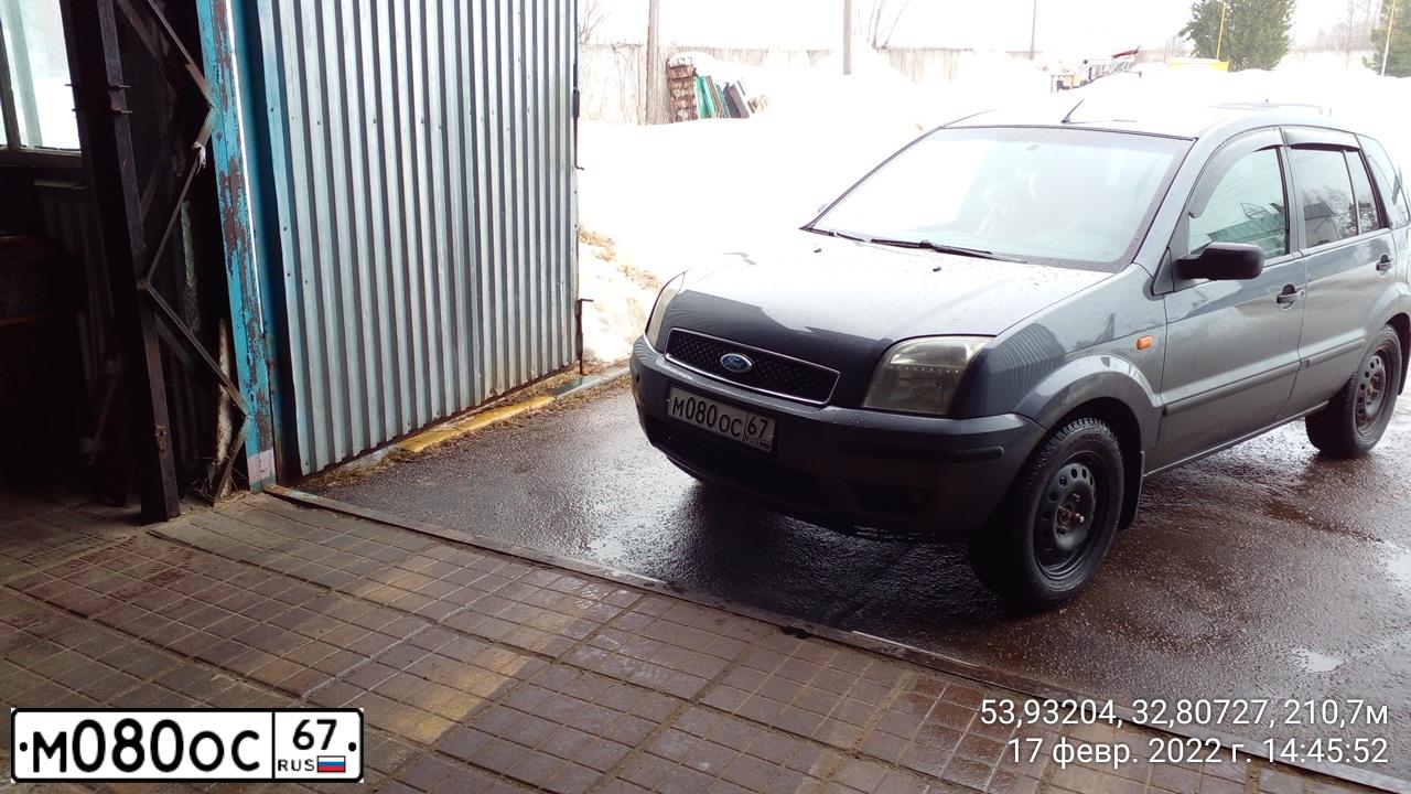 Фото автомобиля FORD FUSION, 2005 — госномер М080ОС67. Цвет: ТЕМНО-СЕРЫЙ