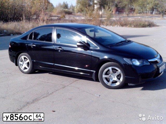Фото автомобиля HONDA CIVIC, 2011 — госномер У856ОС64. Цвет: ЧЕРНЫЙ